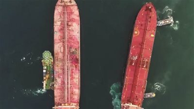 الانتهاء من تفريغ 20% من حمولة السفينة صافر اليمنية