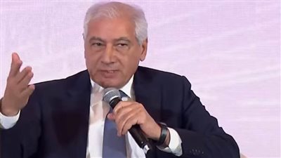 مقرر المحور الاقتصادي: أي مجتمع يحتاج إلى عدالة التوزيع والفرص بين الطبقات للوصول إلى الاستدامة