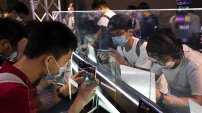 الصين تفرض قيودا على استخدام الأطفال القاصرين للإنترنت