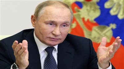 بوتين يدعو المنتجين المحليين إلى توفير الاحتياجات الأساسية لروسيا