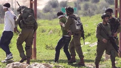  الاحتلال الإسرائيلي يعتقل خمسة فلسطينيين من الضفة الغربية بما فيها القدس