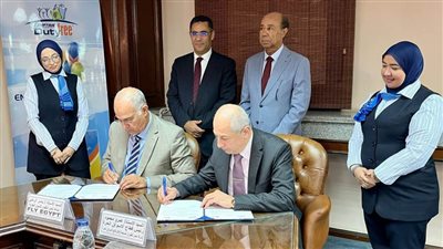 مصر للطيران للأسواق الحرة توقع بروتوكول تعاون مع شركة FLY EGYPT