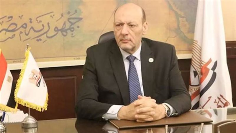 الدكتور حسين أبو