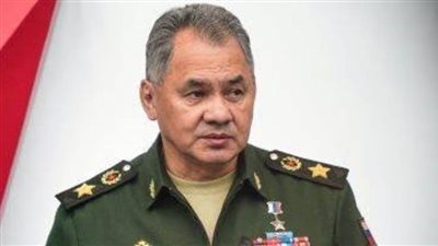 وزير الدفاع الروسي يبحث مع سير عملية تزويد الجيش بالذخيرة