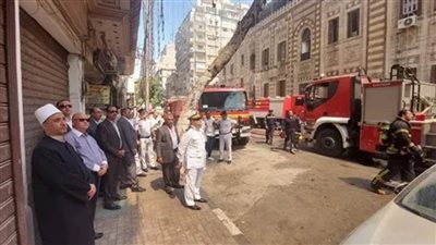 وزير الأوقاف يشكر رجال الحماية المدنية  ويحيل حريق مبنى وزارة الأوقاف القديم للنيابة