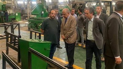 زيارة مفاجئة لوزير قطاع الأعمال إلى شركة صناعة اليايات ومهمات وسائل النقل