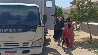 خدمة 300 مواطن في قافلة طبية بقرية مؤسسة البستان بالبحيرة