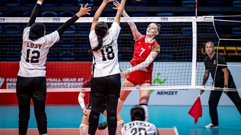 منتخب شابات الطائرة