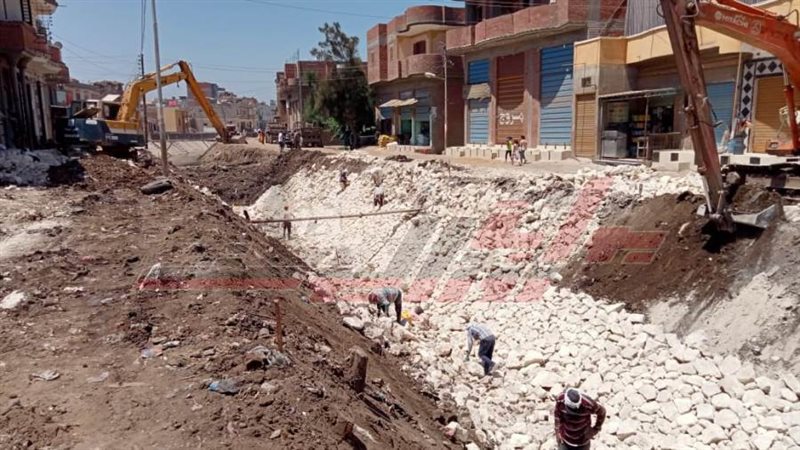 تبطين الترع