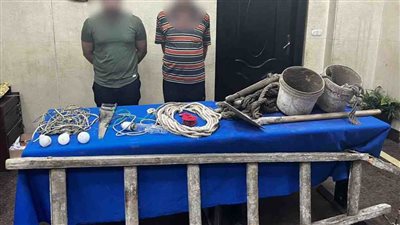 ضبط مالك عقار ونجله ينقبان عن الآثار بالقاهرة