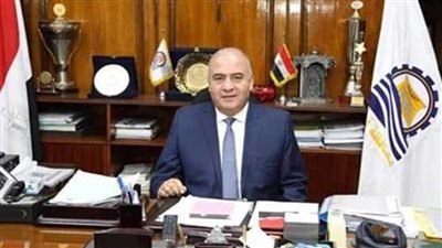 محافظ قنا أشرف الداودي  يشدد على  مراعاة معايير الجودة في استلام أعمال البنية التحتية بمدينة الأمل