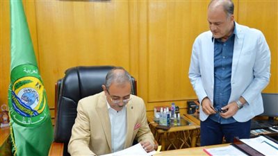 محافظ الإسماعيلية يعتمد نتيجة الشهادة الإعدادية 