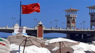 مصايف الإسكندرية: رفع الرايات الحمراء بشواطئ القطاع الغربي والعجمي