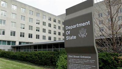 وزير الخارجية الأمريكي يلتقي نظيره الجزائري لتعزيز العلاقات الثنائية