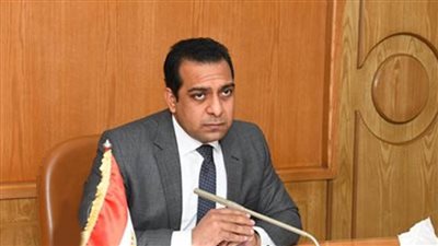 نائب محافظ قنا: نسعى لتنمية خبرات الأطقم الطبية بما ينعكس على الرعاية المقدمة للمرضى