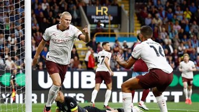 بيرنلي يخضع تحت حُكم مانشستر سيتي في افتتاحية الدوري الممتاز