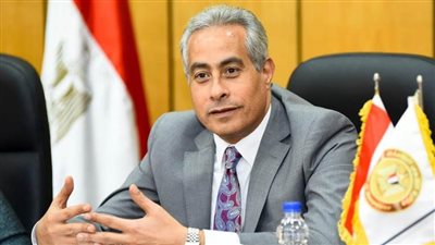 وزارة العمل تُعلن إلغاء وإيقاف نشاط 4 شركات إلحاق عمالة بالخارج