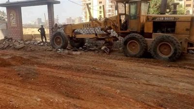 بدء أعمال رصف طريق دماريس بمدينة المنيا