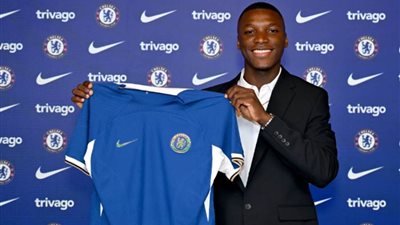 رسميًا.. تشيلسي يعلن تعاقده مع 
