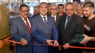 محافظ الإسكندرية يفتتح المعرض الصيفي لمؤسسة دار المعارف