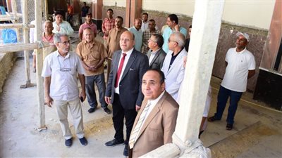 رئيس جامعه سوهاج يواصل جولاته التفقدية لمتابعة خطة تنفيذ المشرعات الجديدة