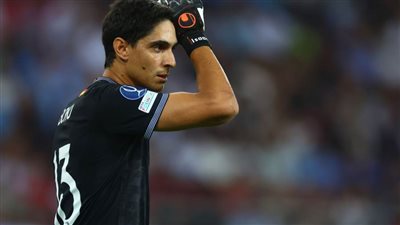 قبل الإعلان الرسمي.. تفاصيل تعاقد ياسين بونو مع الهلال السعودي