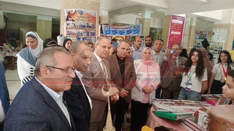 افتتاح المعرض