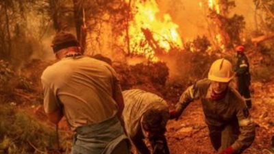 إخلاء عدد من القرى في ظل اندلاع حرائق غابات جديدة  باليونان