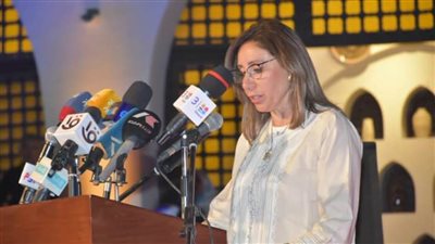 وزيرة الثقافة تفتتح 