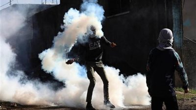 إصابة عشرات الفلسطينيين خلال مواجهات مع الاحتلال الإسرائيلي في الخليل