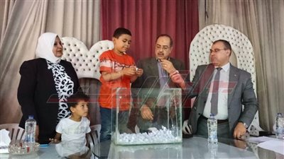 قرعة علنية بمركزي الحامول ودسوق لاختيار 30 مواطنًا أكثرهم سيدات للاستفادة بأراضي الوادي الجديد