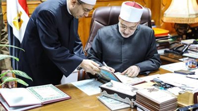 وكيل الأزهر يعتمد نتيجة الدور الثاني لشهادات القراءات بنسبة 77.09%