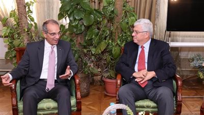 وزيرا الاتصالات والتعليم العالي يشهدان توقيع بروتوكول تعاون لإنشاء مركز إبداع مصر الرقمية 