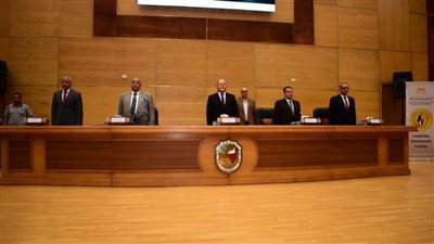 رئيس جامعة سوهاج يشهد افتتاح فعاليات ملتقي إعداد الطلاب للمشاركة في الانشطة الطلابية 