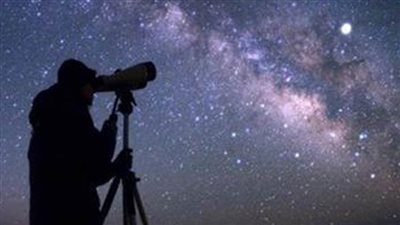 معهد الفلك: بعد غد.. أفضل وقت لتصوير ومشاهدة كوكب زحل بالعين المجردة