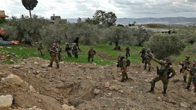 الاحتلال الإسرائيلي يستهدف مُزارعين ورعاة أغنام فلسطينيين شرق مدينة غزة