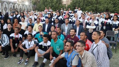 طلاب ملتقى الأنشطة الطلابية بجامعة سوهاج يشاركون بمبادرة حياة كريمة بالمحافظة