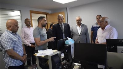 محافظ بورسعيد يوجه باستمرار تطوير أسلوب العمل في مركز الخدمات اللوجستية