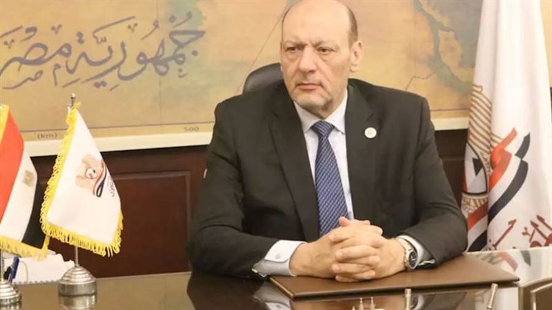 الدكتور حسين أبو