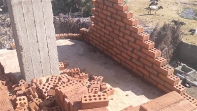 إزالة فورية لحالة تعدٍّ بالبناء المخالف بمركز ومدينة أبوصوير