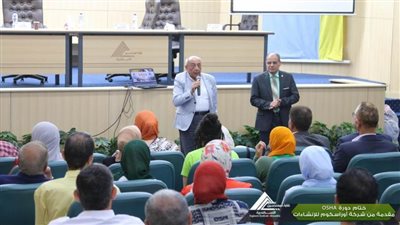 بالصور.. نقيب المهندسين وهيئة المكتب يشاركون فى ختام دورة 