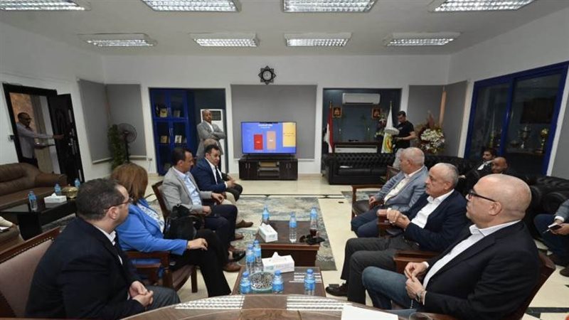 اجتماع وزير الإسكان