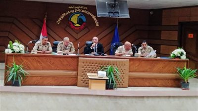 البحيرة تبحث منظومة البناء ونماذج المطابقات في التصالح على المباني المخالفة