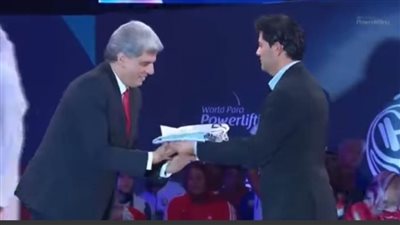 مصر تتسلم علم تنظيم بطولة العالم لرفع الأثقال 2025