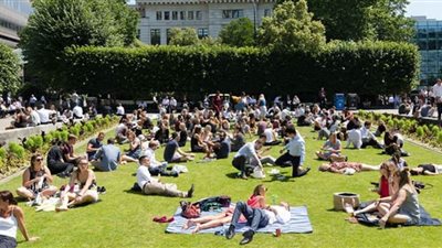 بريطانيا: موجة حارة تضرب البلاد لمدة أسبوع