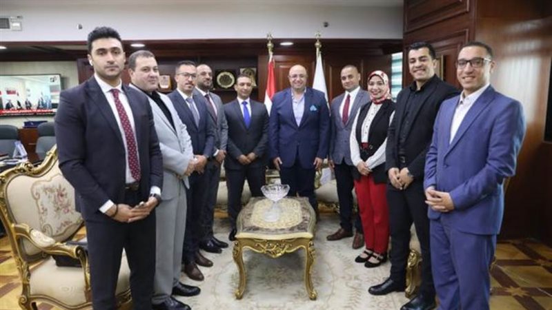 محافظ بنى سويف يلتقى