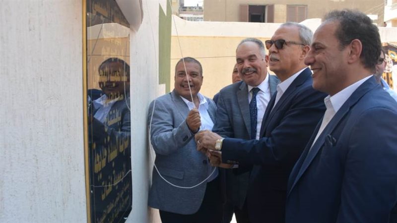 افتتاح مشروعات فى