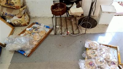 إعدام 8 أطنان أغذية فاسدة وغلق مصنع حلويات خلال حملات تفتيشية بالشرقية 