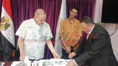 وكيل تعليم كفر الشيخ يكرم مبدع بالتعليم الفني ويشيد بمركز الموهوبين