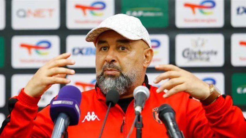 المدير الفني لفريق